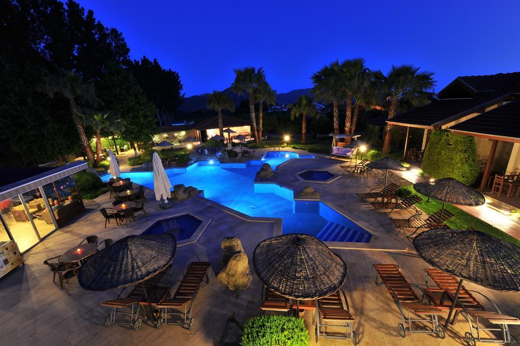 Grenadine Lodge داليان المظهر الخارجي الصورة