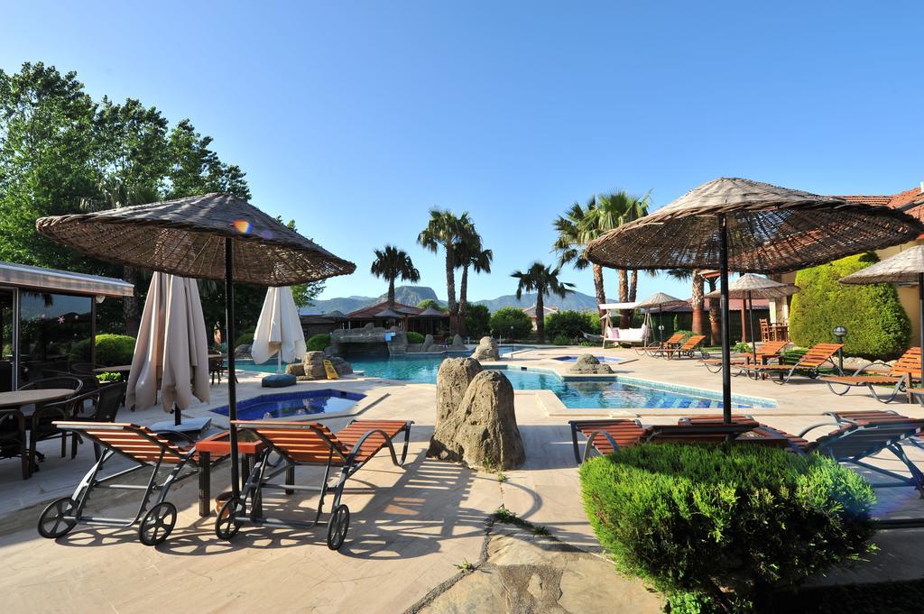 Grenadine Lodge داليان المظهر الخارجي الصورة