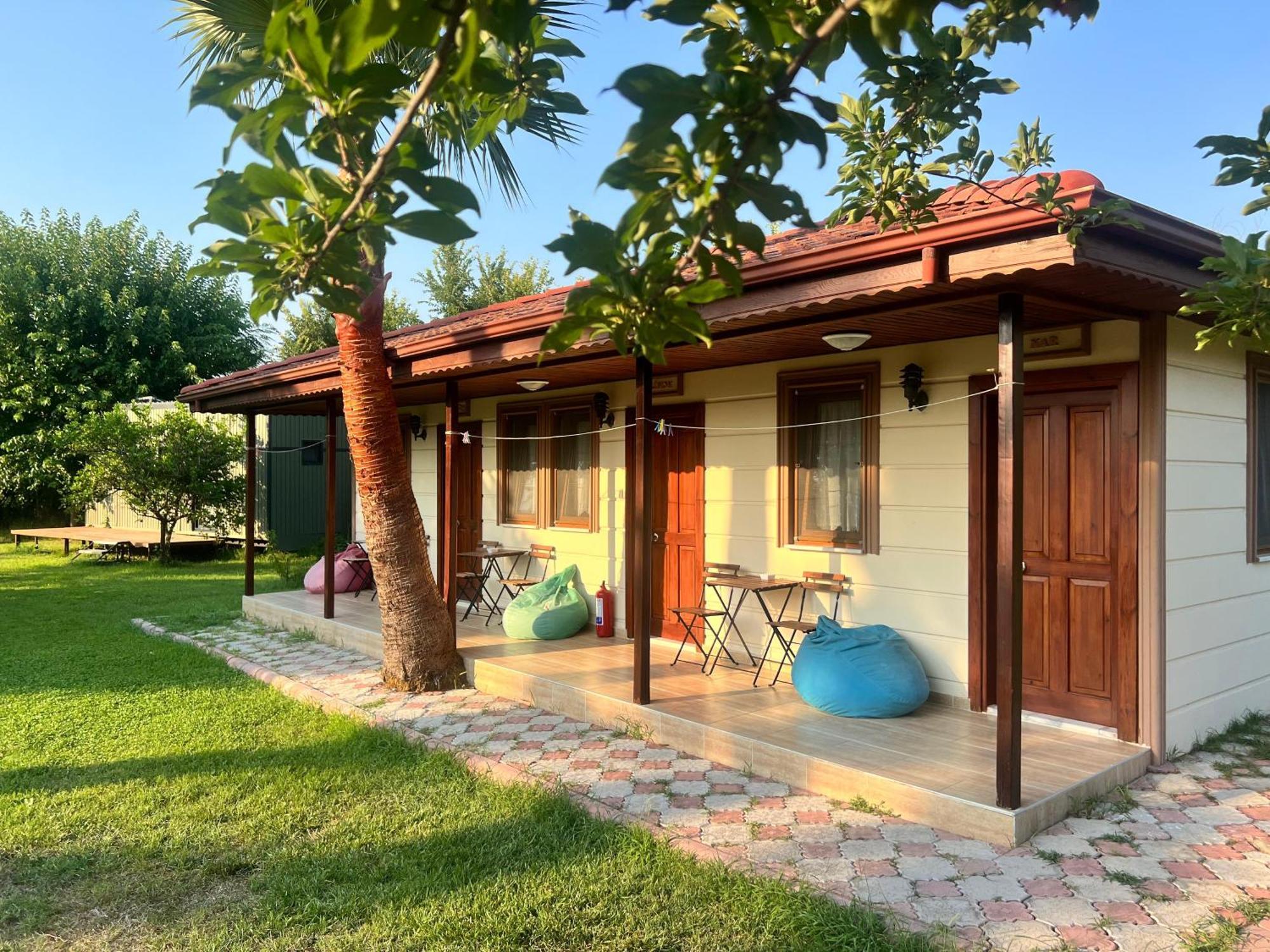 Grenadine Lodge داليان المظهر الخارجي الصورة