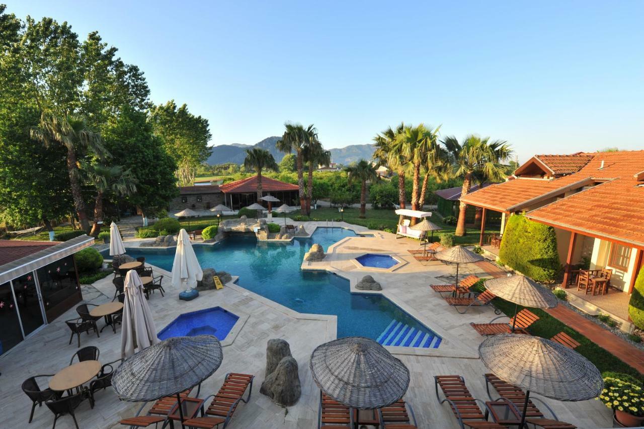 Grenadine Lodge داليان المظهر الخارجي الصورة